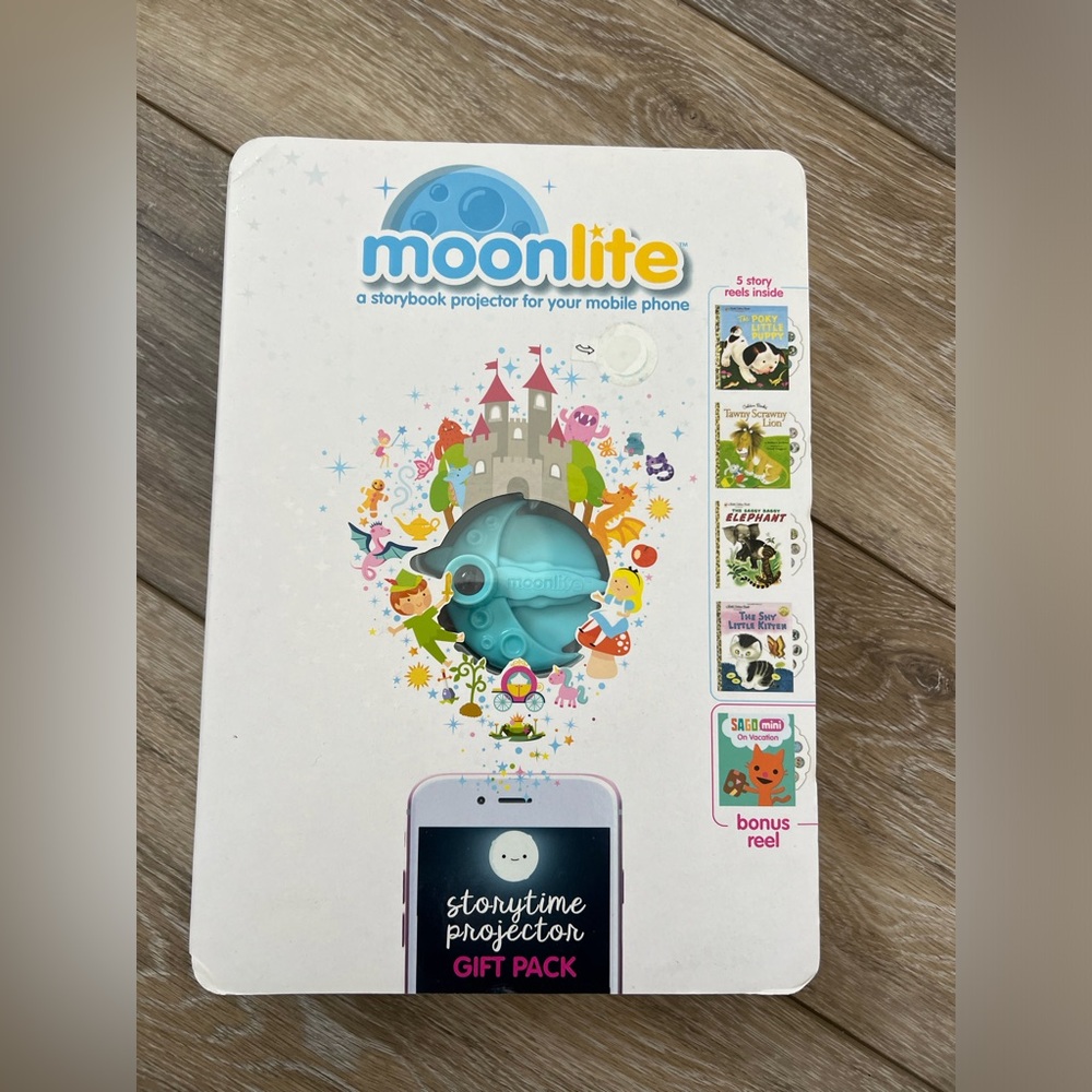 Moonlite Storytime Projector Gift Pack with 5 Stories